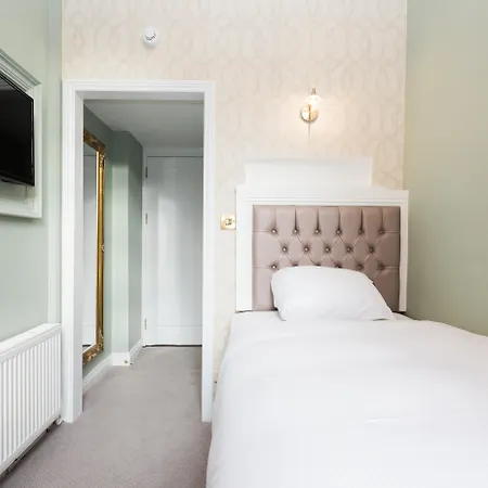 Hotel Stauntons On The