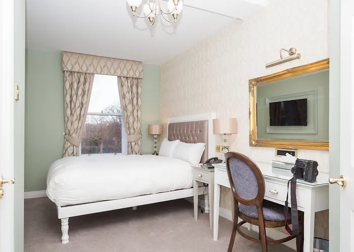 Stauntons On The Hotel 3*