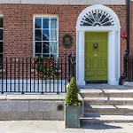 Stauntons On The 3* Dublin