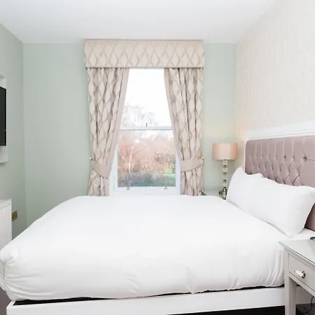 Stauntons On The 3* Dublin