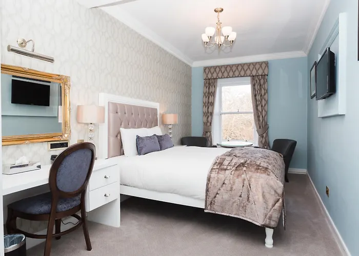 Stauntons On The 3* Dublin