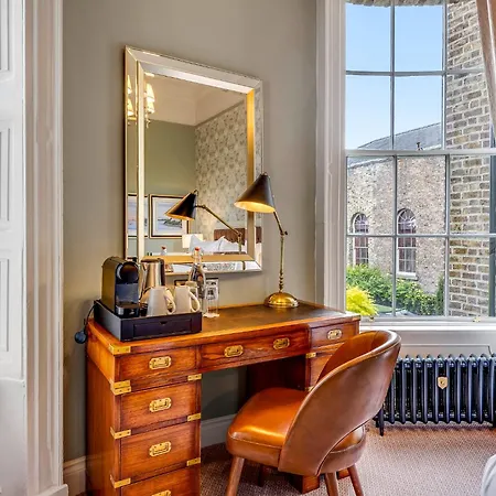 Stauntons On The 3* Dublin